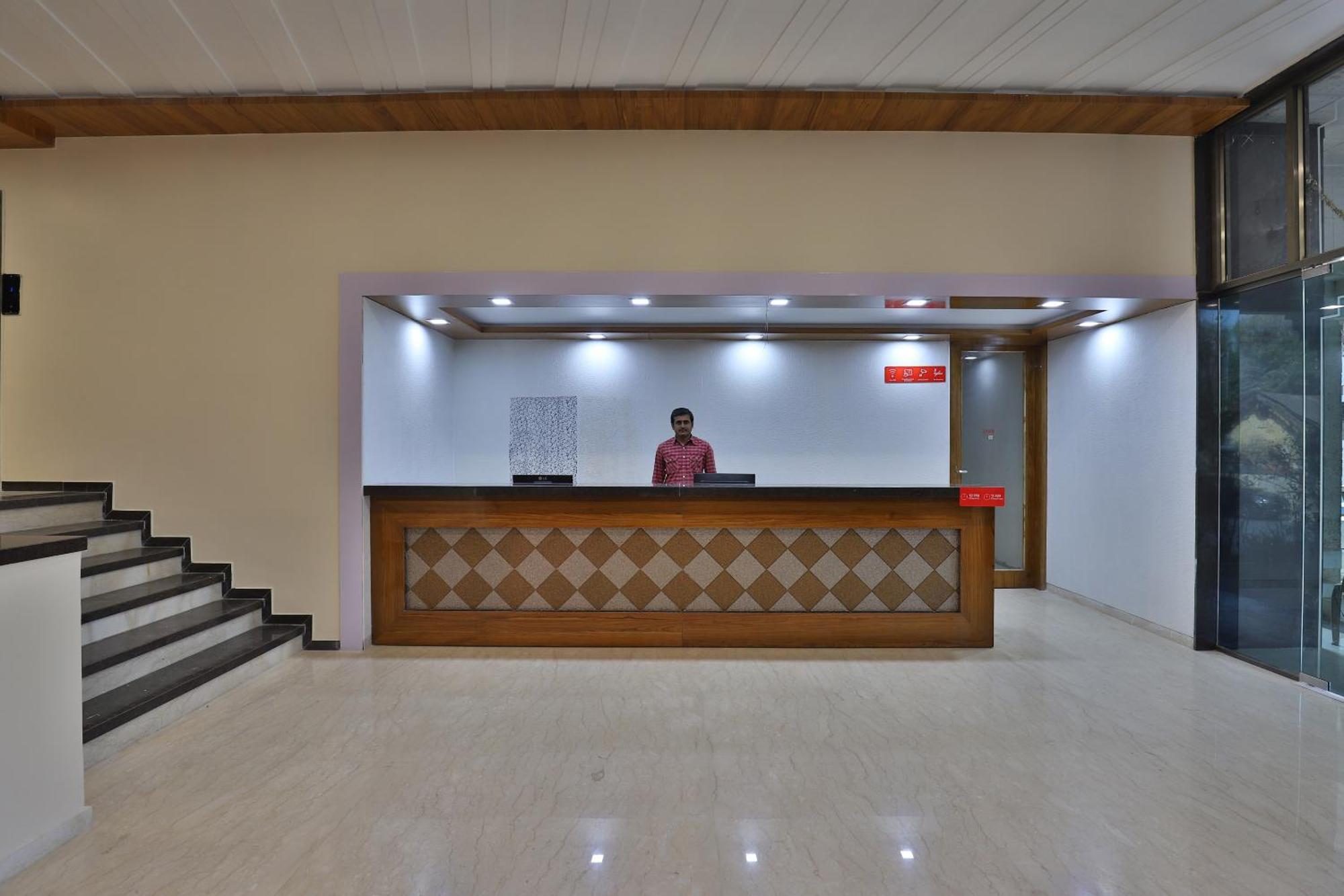 Collection O Hotel Panchsheel Vadodara Ngoại thất bức ảnh