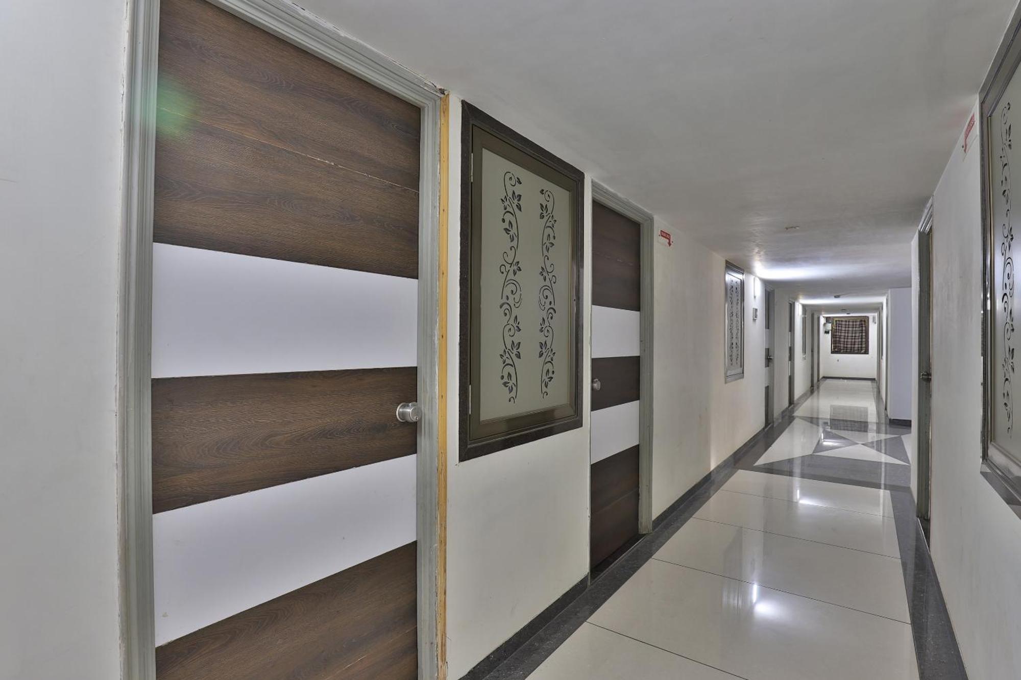 Collection O Hotel Panchsheel Vadodara Ngoại thất bức ảnh