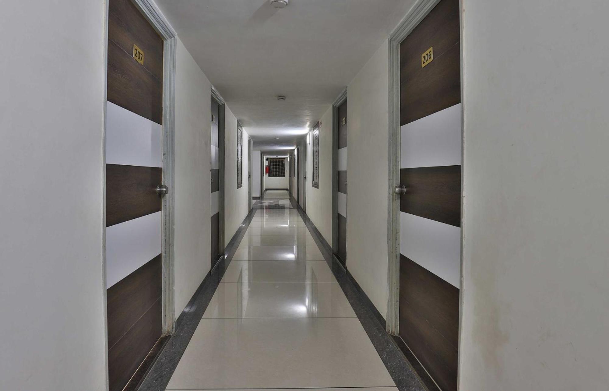 Collection O Hotel Panchsheel Vadodara Ngoại thất bức ảnh