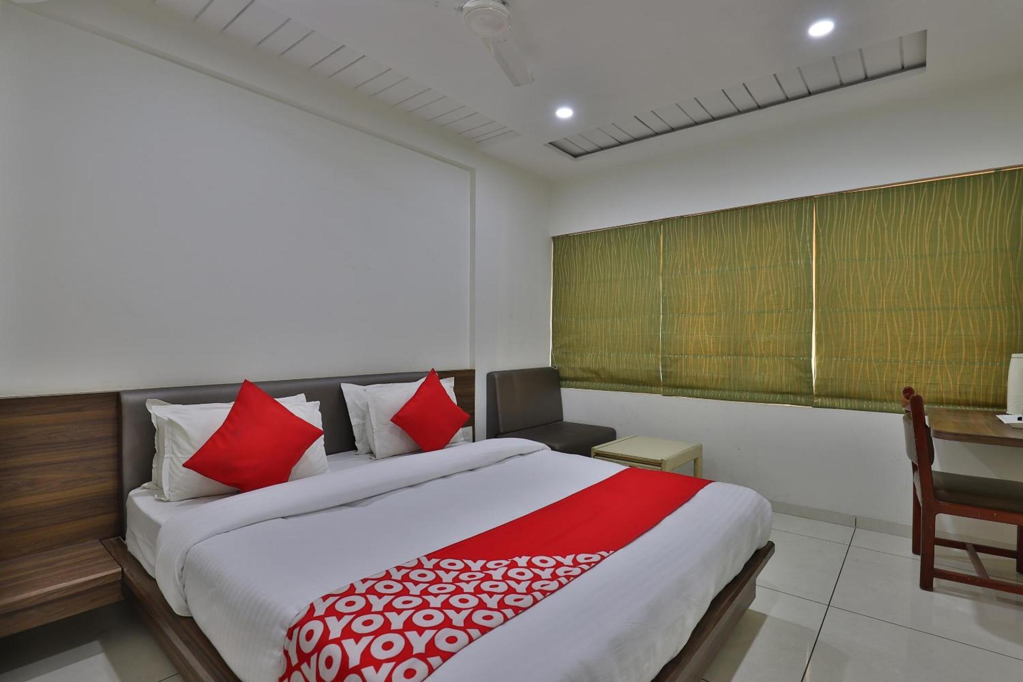 Collection O Hotel Panchsheel Vadodara Ngoại thất bức ảnh