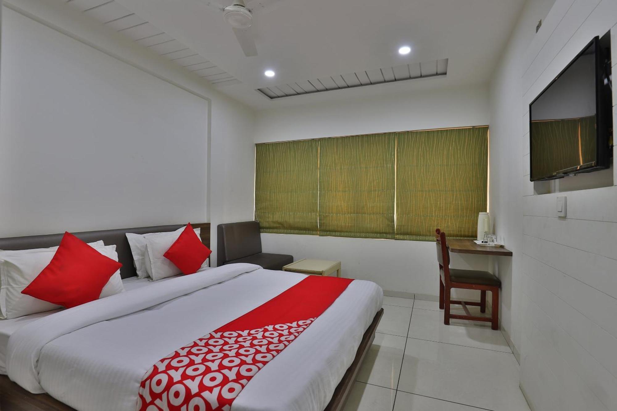Collection O Hotel Panchsheel Vadodara Ngoại thất bức ảnh