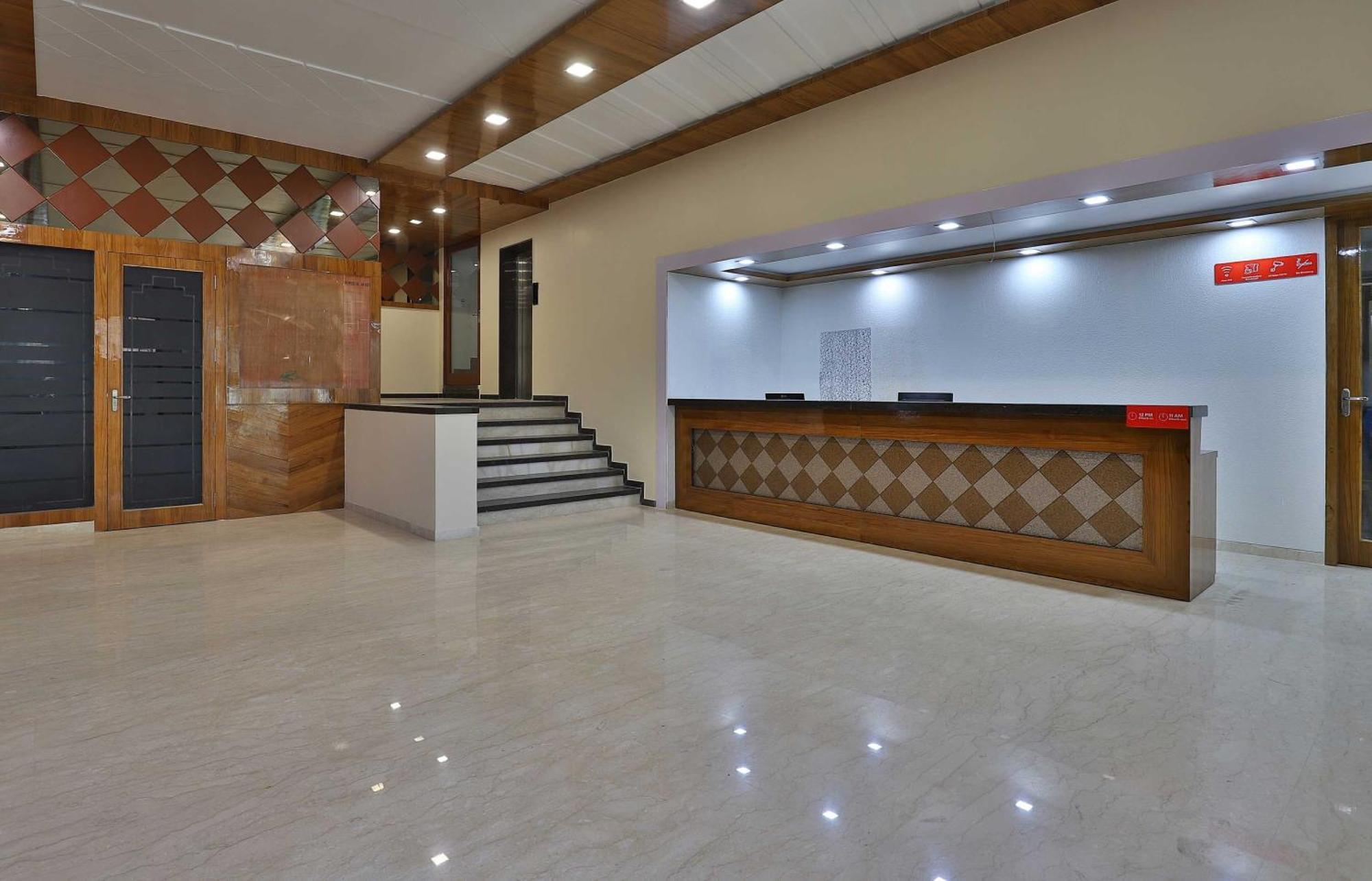 Collection O Hotel Panchsheel Vadodara Ngoại thất bức ảnh
