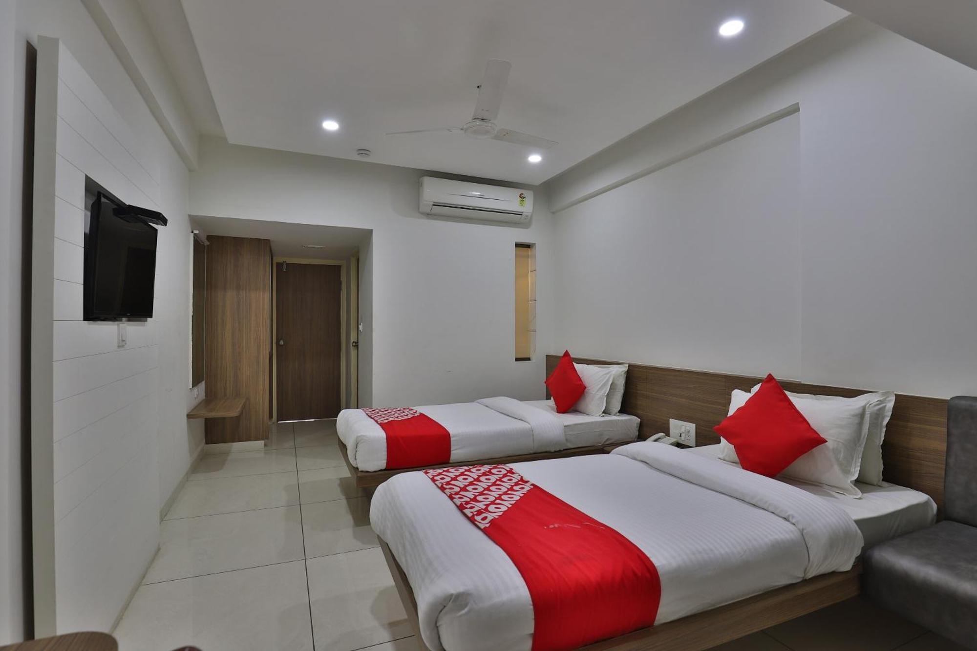 Collection O Hotel Panchsheel Vadodara Ngoại thất bức ảnh