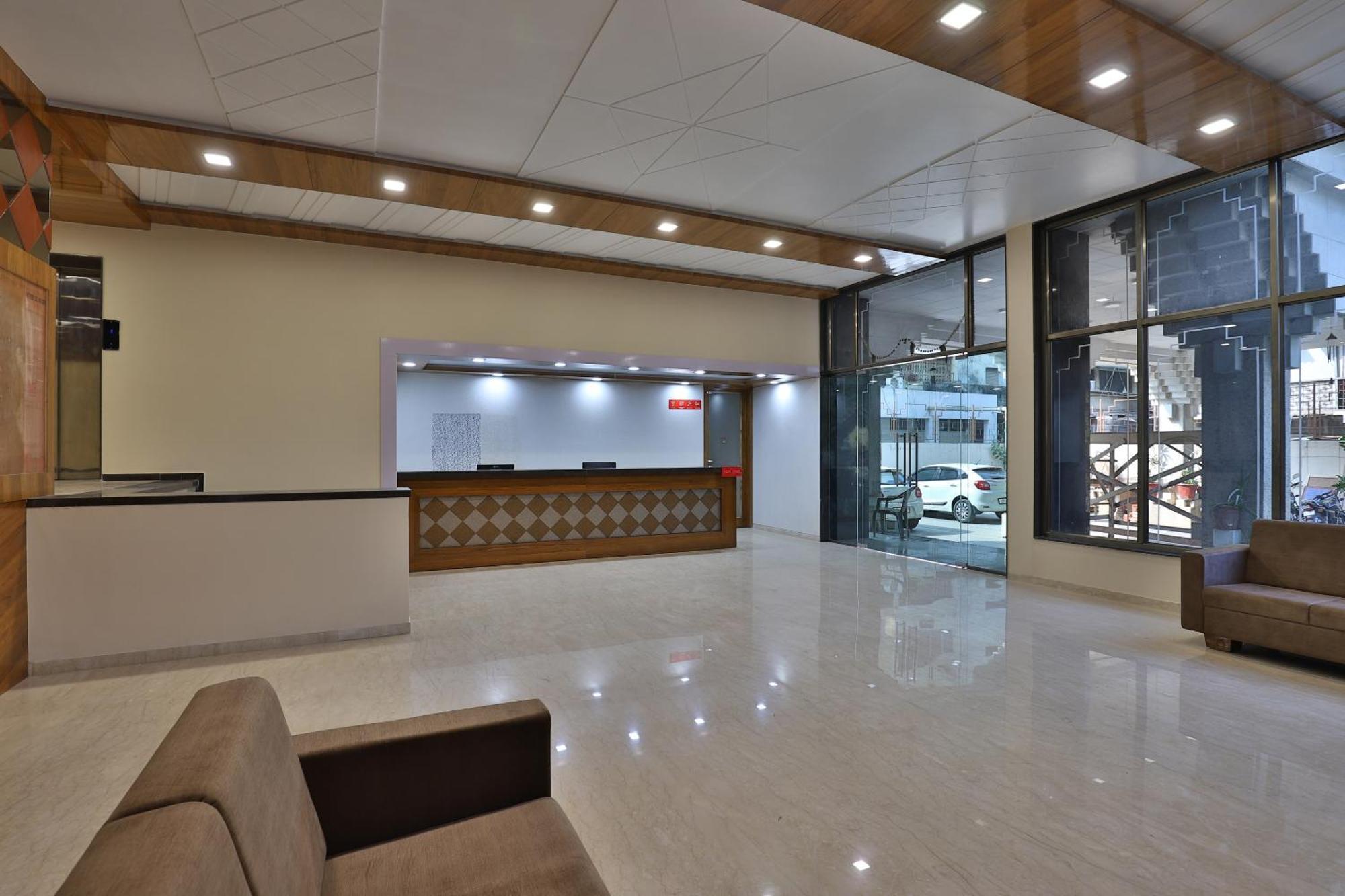 Collection O Hotel Panchsheel Vadodara Ngoại thất bức ảnh